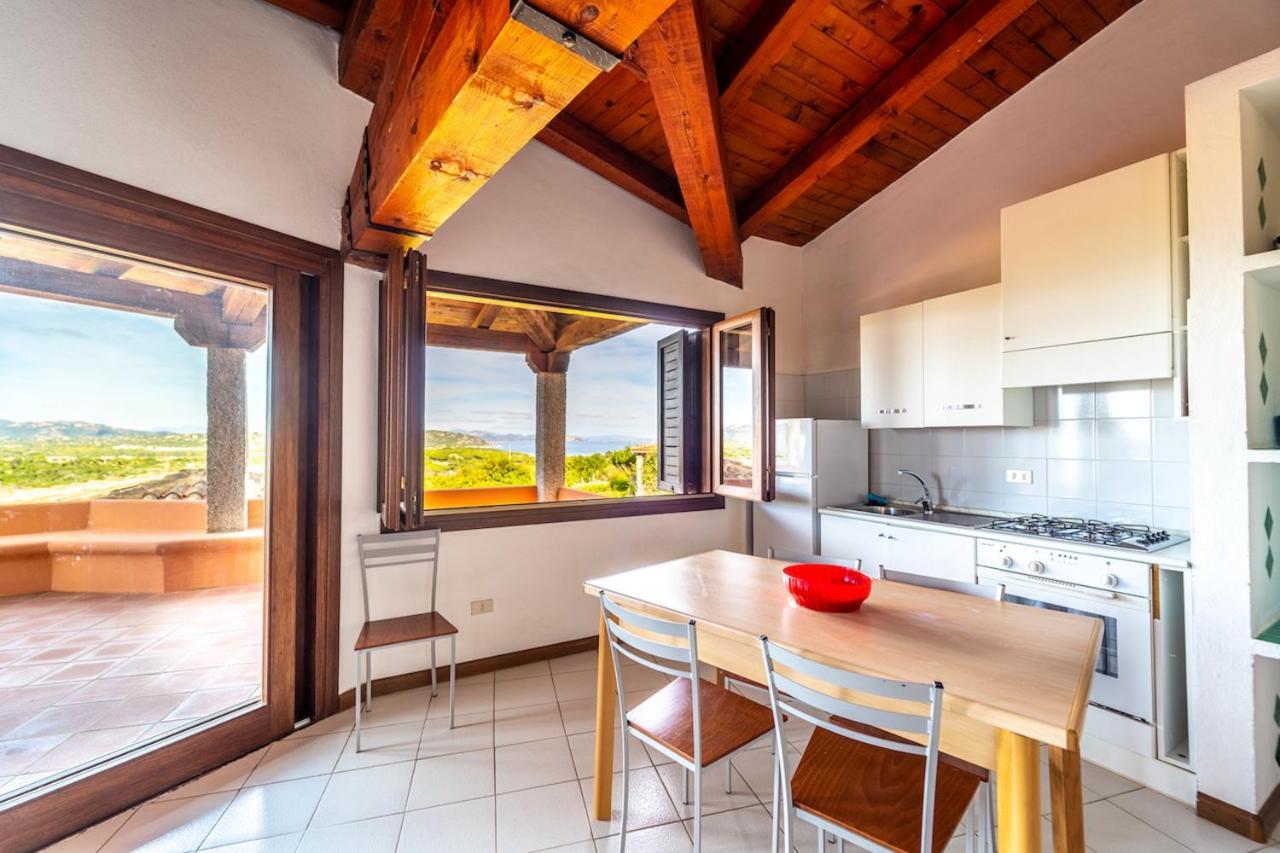 סאן תאודורו Iss Travel, Panoramic Coda Cavallo Cottages - 10 Km From San Teodoro מראה חיצוני תמונה